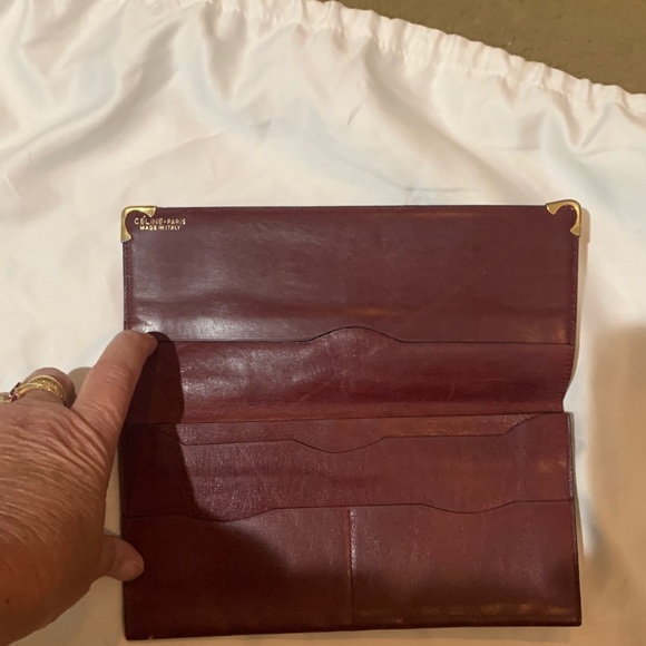 Celine Elegant Burgundy Clutch Wallet - Picture 3 of 4